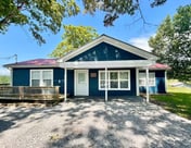 Wolf River Getaway-close to dock