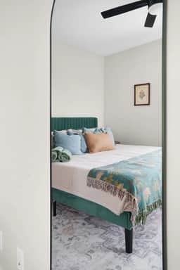 Chic Downtown Franklin Condo-Sleeps 6!