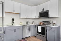 Chic Downtown Franklin Condo-Sleeps 6!