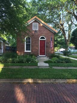 Franklin Tiny Cottage w Hot Tub!