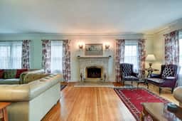 Sleeps 11- Rooftop Balcony and Pet Friendly!