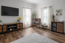 Sunny Door Cottage-New Remodel!
