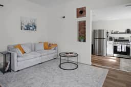 Sunny Door Cottage-New Remodel!