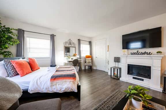 Downtown Indy Studio apartment - Image 1