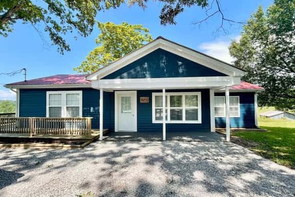 Wolf River Getaway-close to dock - Image 1
