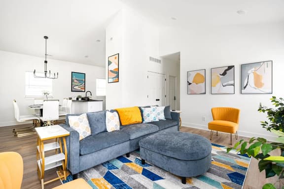 New build in Riverside, close to downtown!